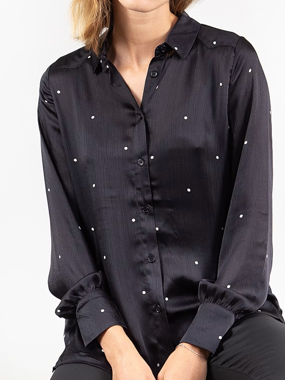 ICHI IHGAIALINE SH Long Sleeve Blouse im Black Satin with Polka Dots Size S
